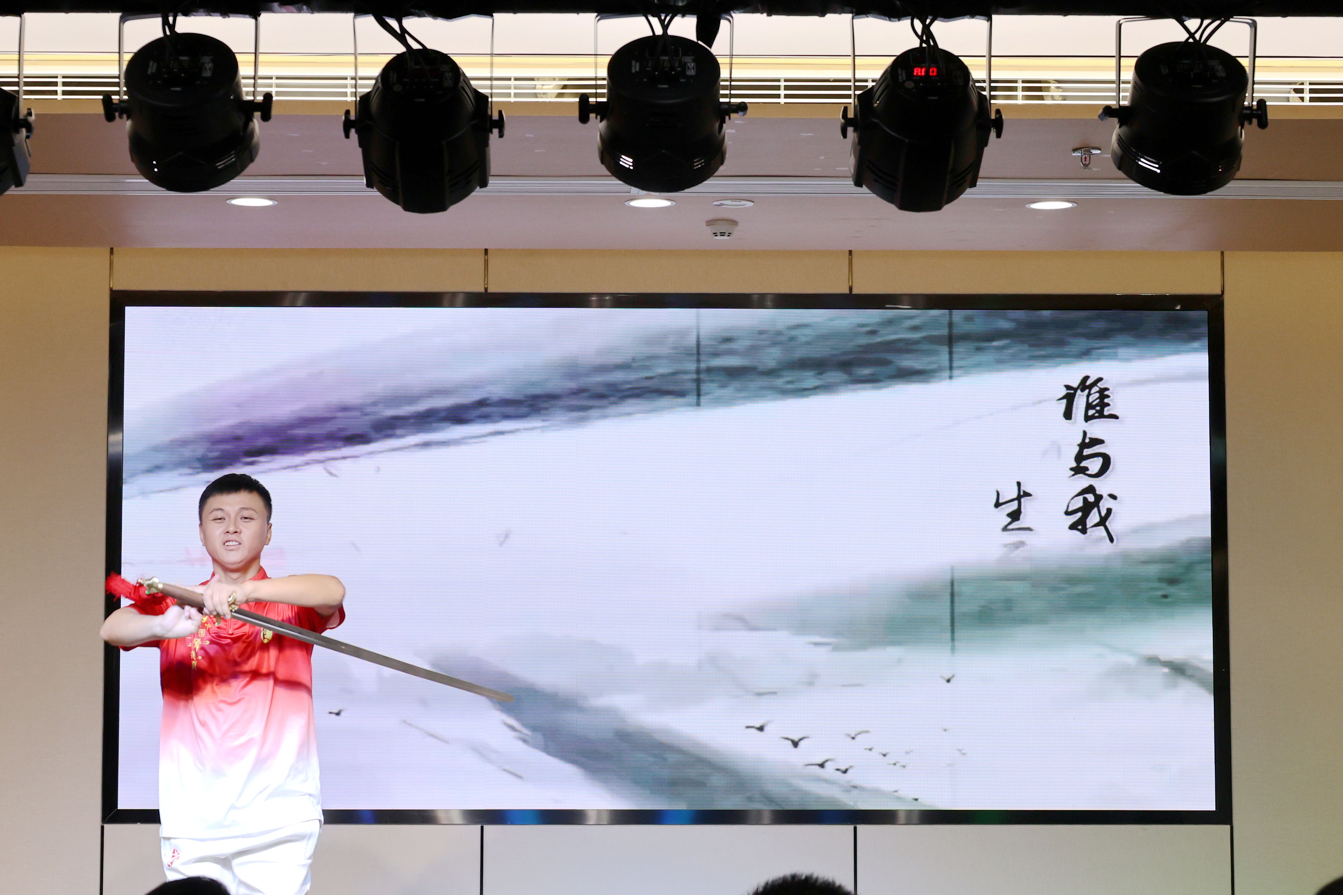 第一篇2.jpg